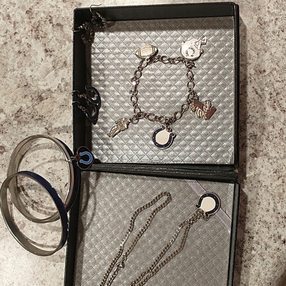 2004 Colts Silver Tone and Blue Jewelry Set with Football Charms